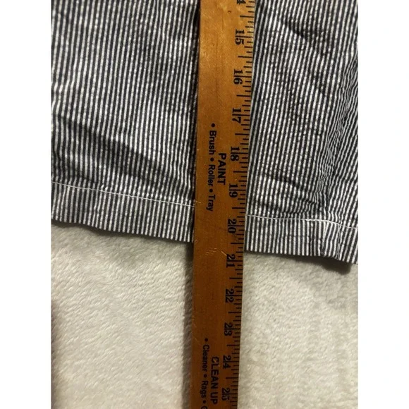 IZOD Flat Front Blue Striped Shorts Mens Size 34 Chino Casual Summer Golf Preppy - Picture 3 of 9